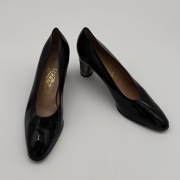 Salvatore Ferragamo Black Patent Leather Silver Heels Women Size 8 BLEMISH - Picture 1 of 12